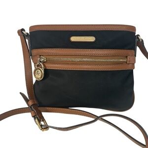 MK Michael KORS Kempton Logo Gold HW Black/Brown Front Zip Keylock Crossbody